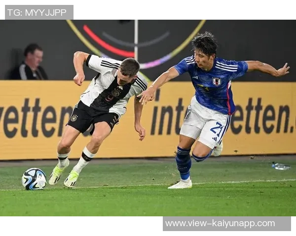 约维奇半场表现惨淡仅得4分4板1助1断展现真实实力